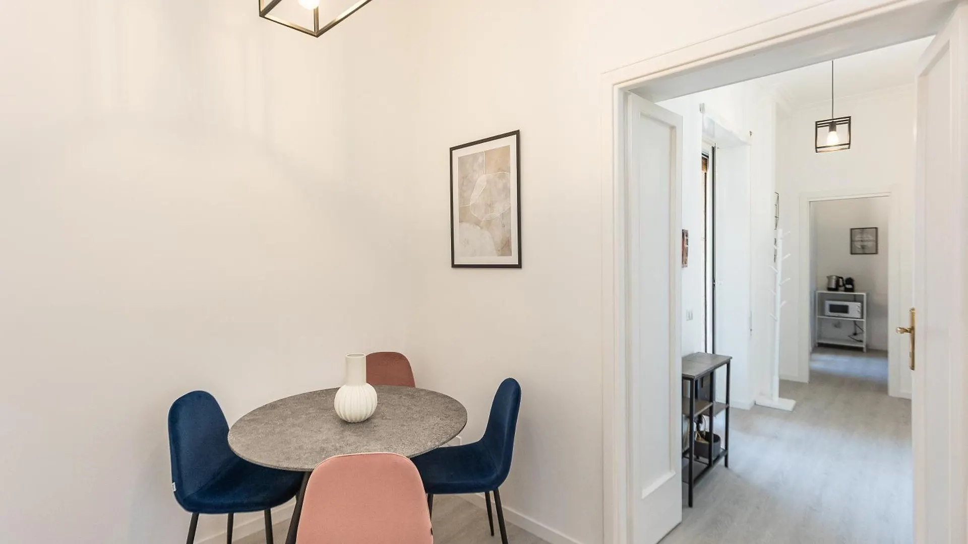 Constance Terrace Apartment By Rental In Roma
