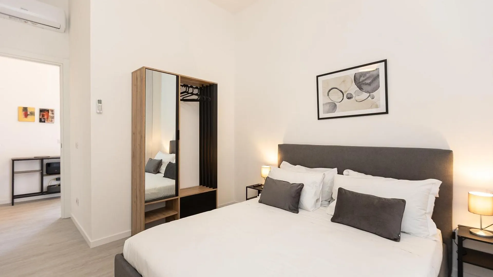 Constance Terrace Apartment By Rental In Roma