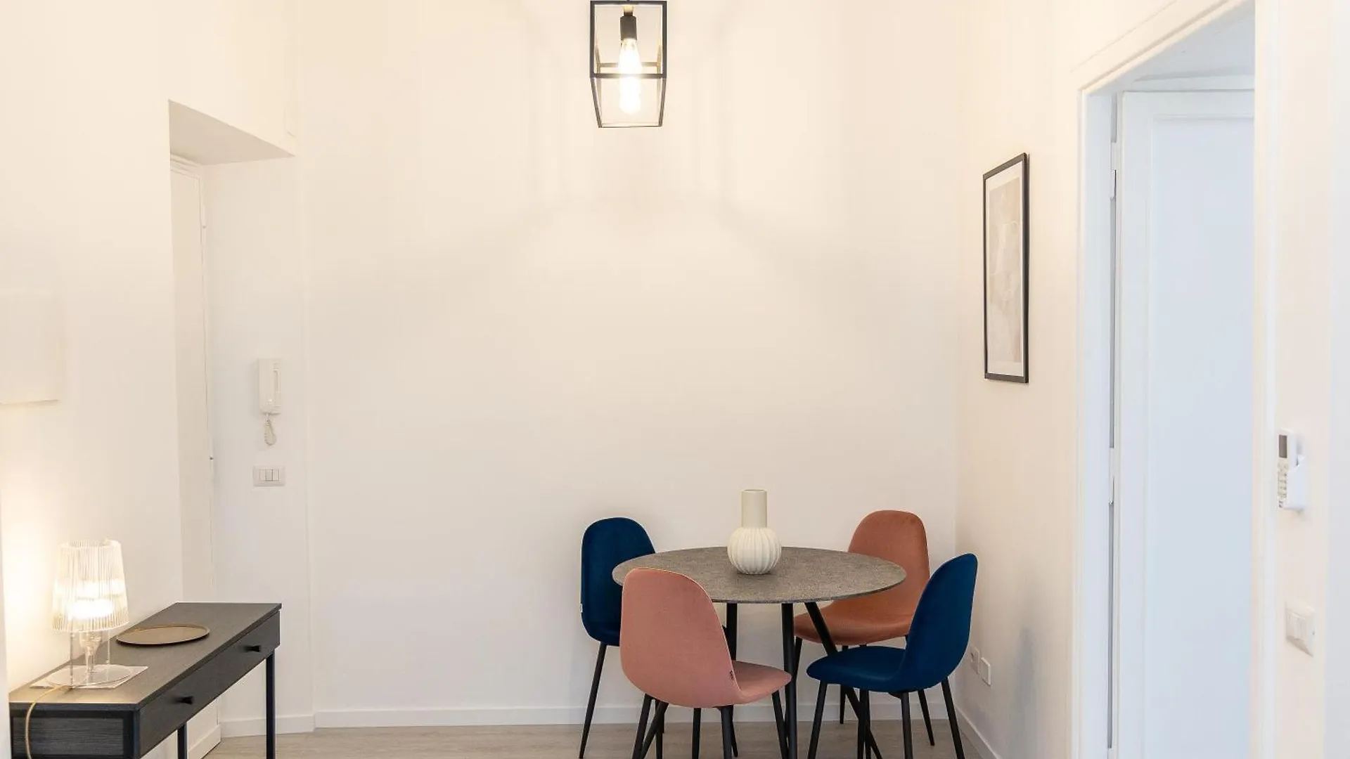 Constance Terrace Apartment By Rental In ローマ