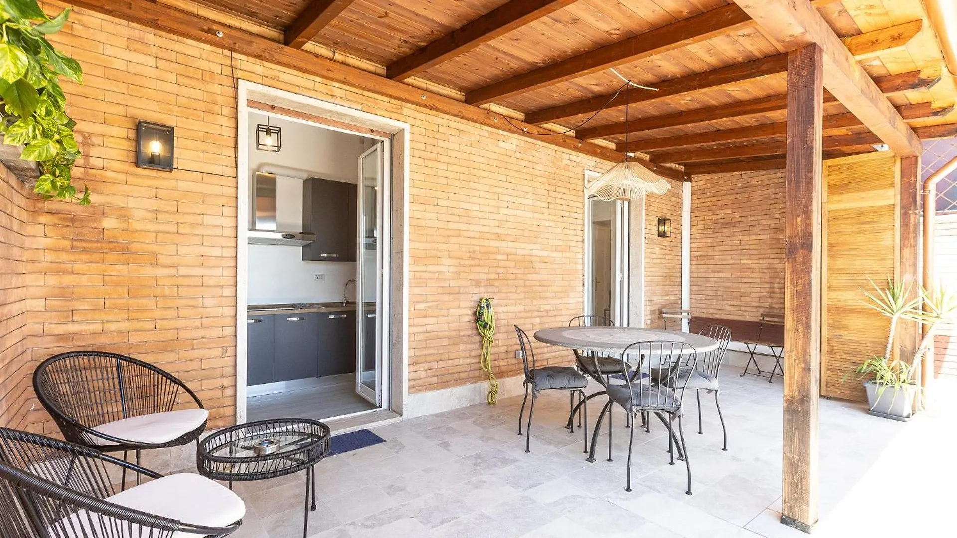 Constance Terrace Apartment By Rental In ローマ イタリア